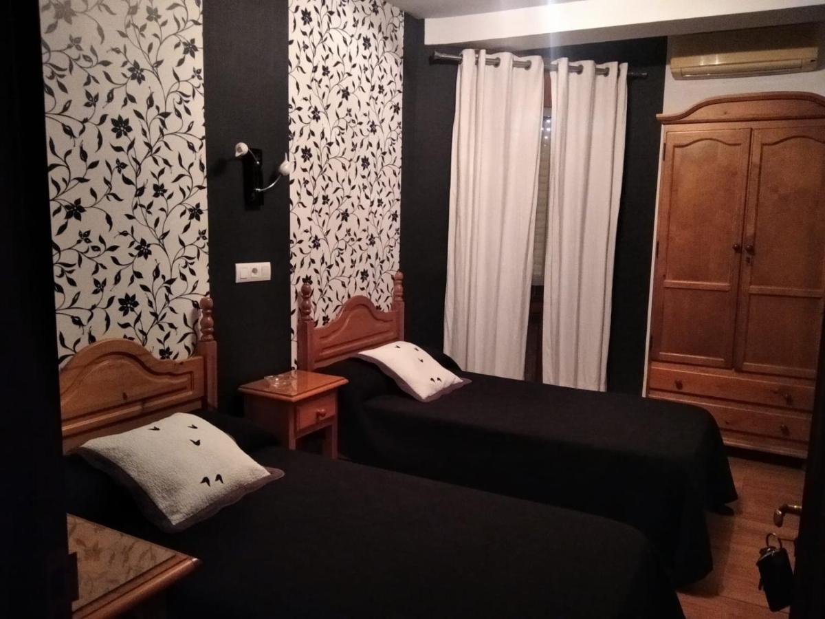 Restaurante & Hostal El Volante Moraleja Kültér fotó